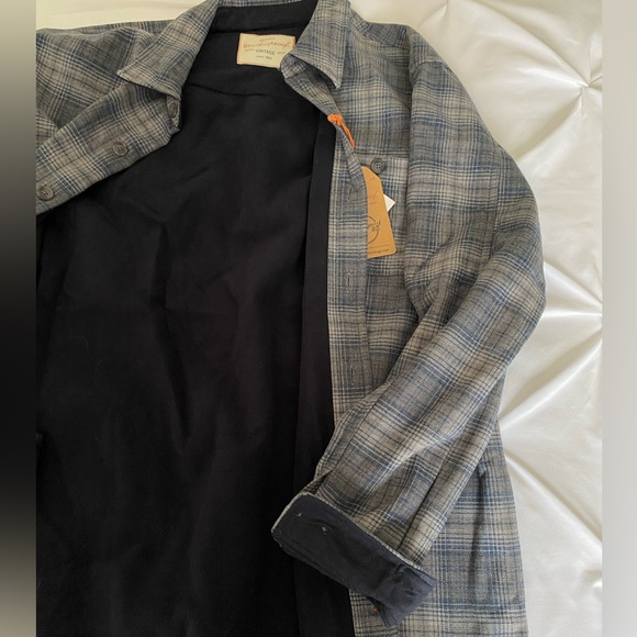 Women’s lined flannel jacket. Size L with pockets. - Picture 2 of 4